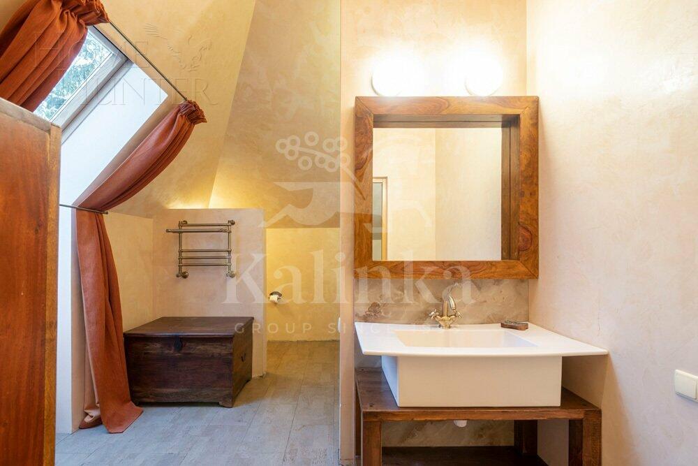 2-этажный коттедж 212 м² с отделкой