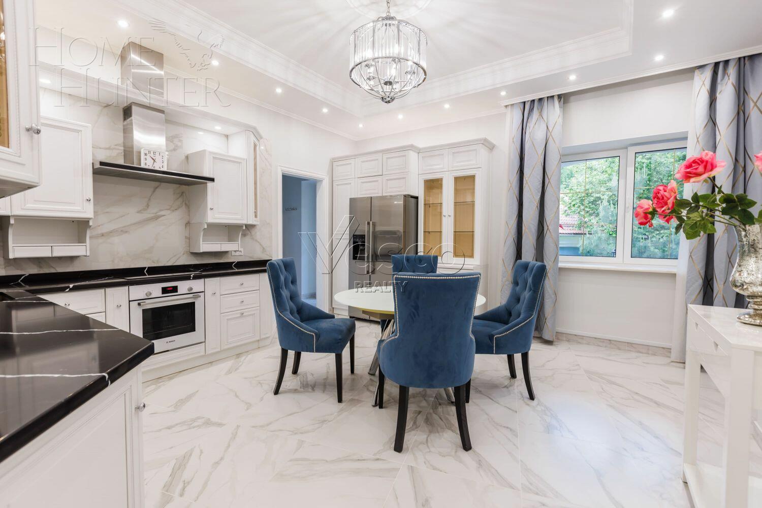 2-этажный коттедж 1 140 м² с отделкой