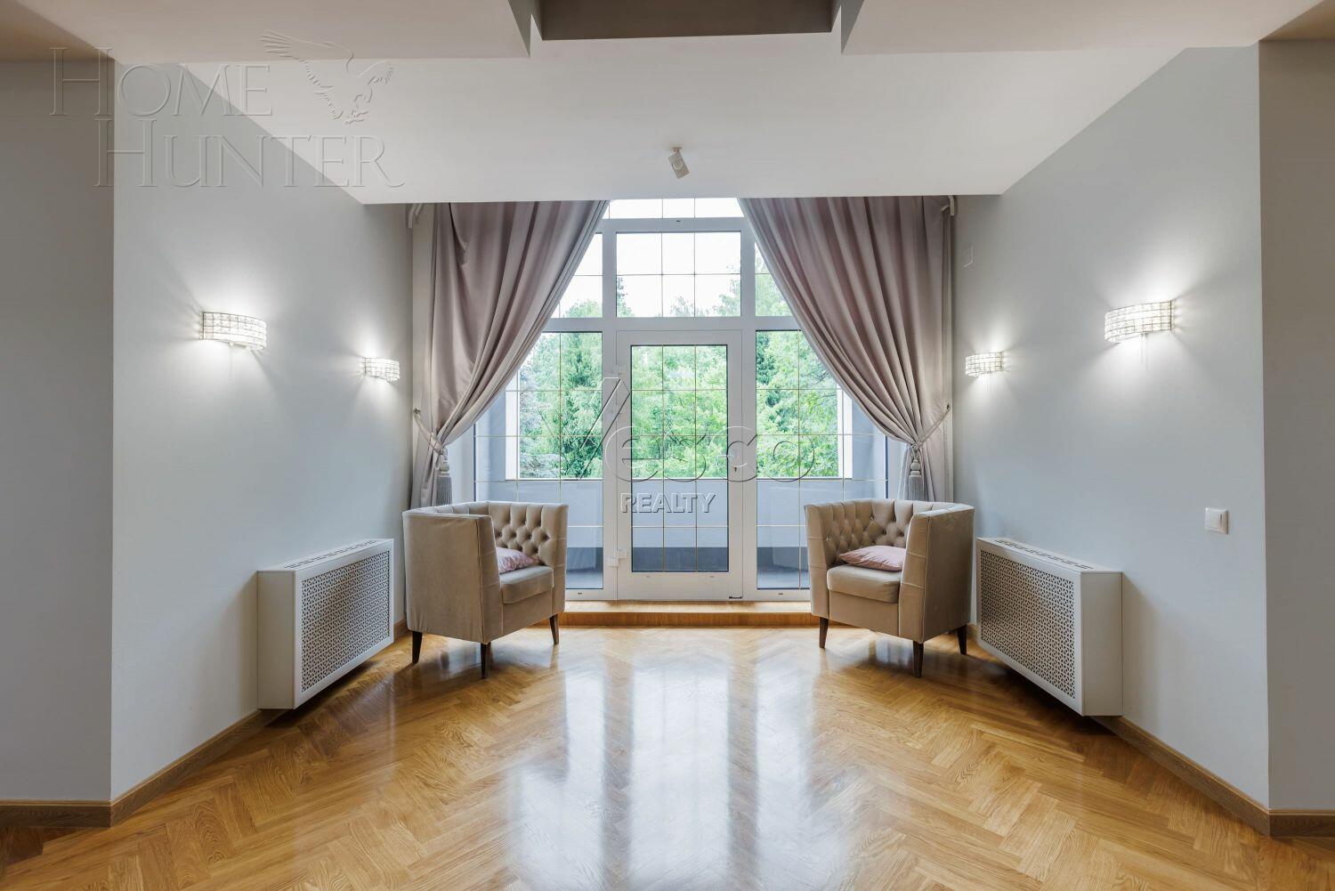 2-этажный коттедж 1 140 м² с отделкой