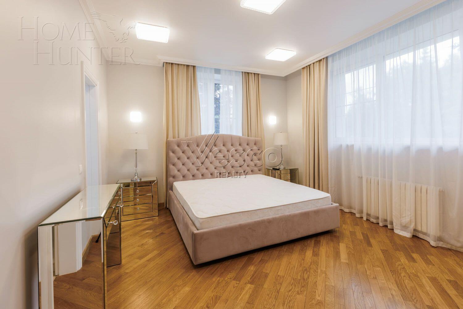 2-этажный коттедж 1 140 м² с отделкой