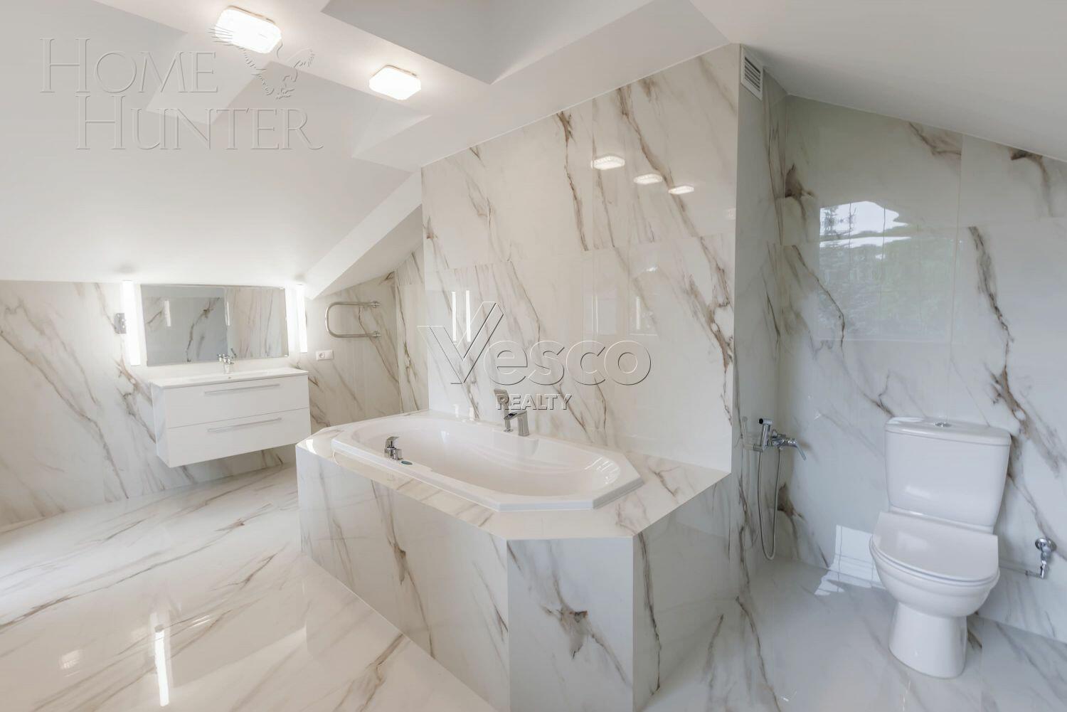 2-этажный коттедж 1 140 м² с отделкой