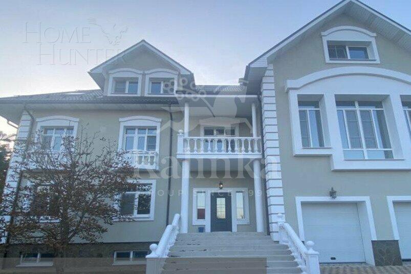2-этажный коттедж 1 054 м² с отделкой