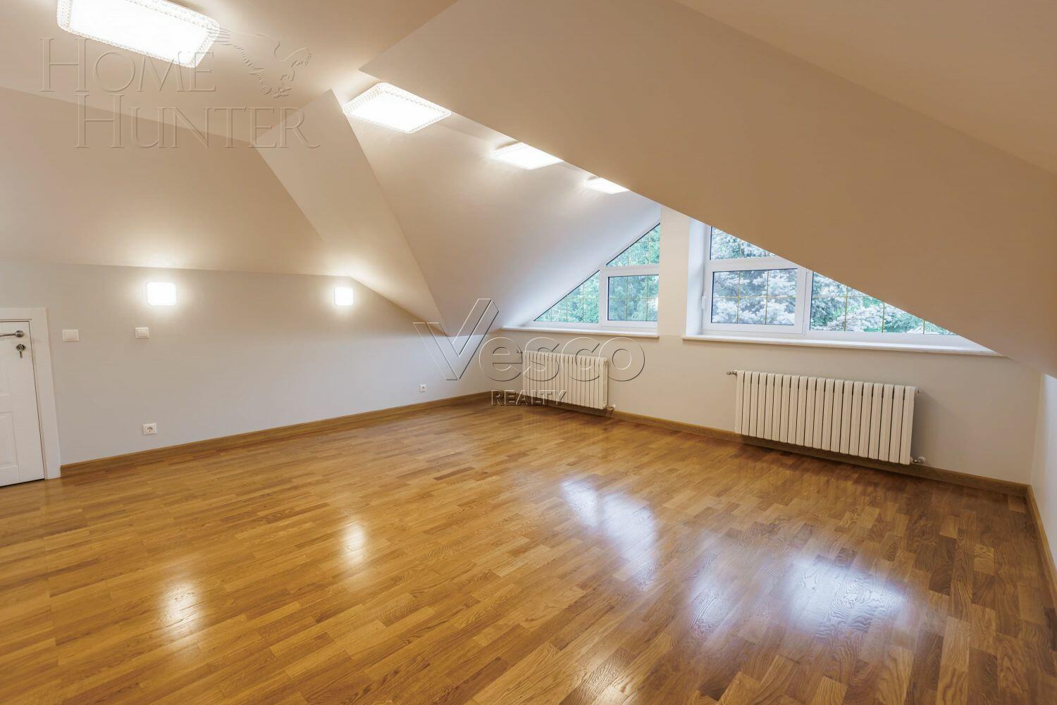 2-этажный коттедж 1 140 м² с отделкой