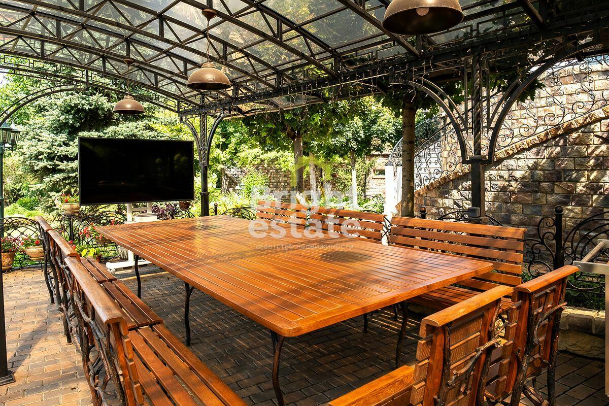 2-этажный коттедж 1 624 м² с отделкой