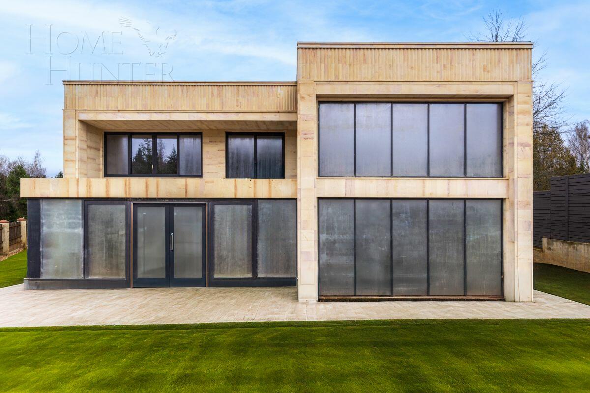 2-этажный коттедж 830 м² без отделки