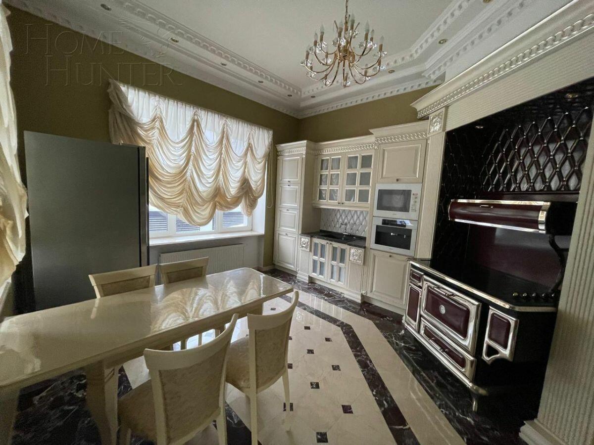 2-этажный коттедж 500 м² с отделкой