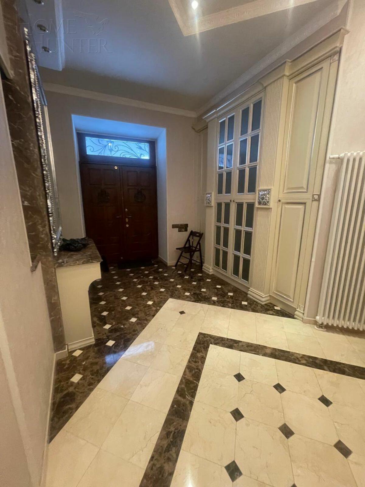 2-этажный коттедж 500 м² с отделкой