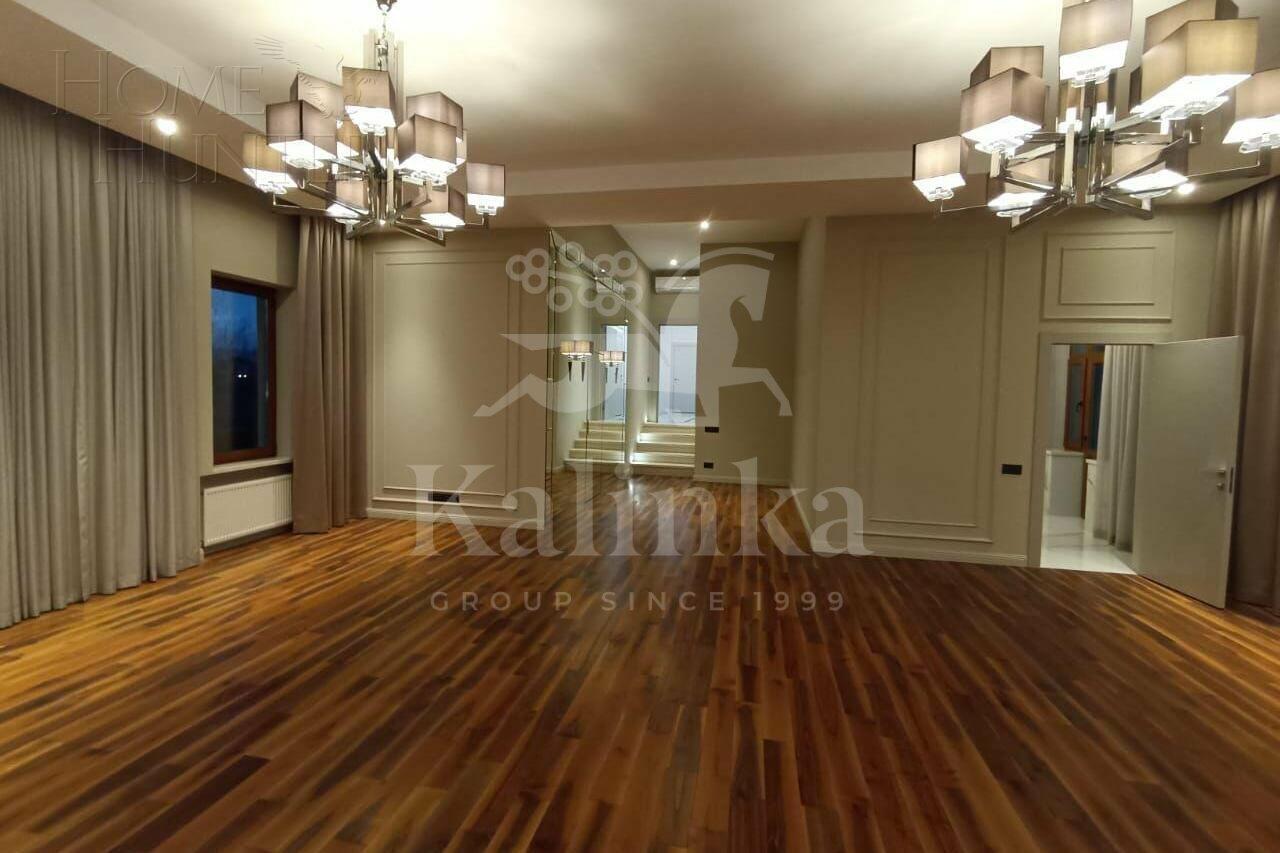 2-этажный коттедж 1 120.4 м² с отделкой