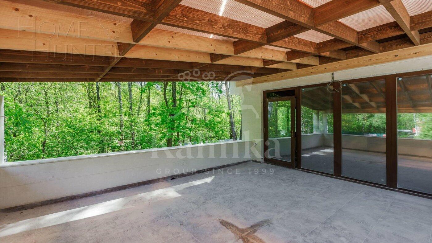 2-этажный коттедж 640 м² без отделки