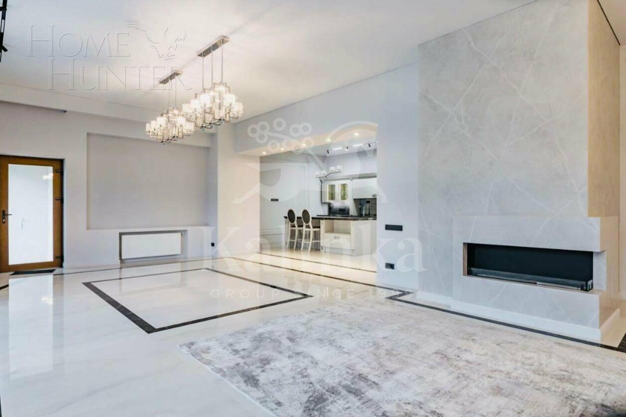 2-этажный коттедж 1 120.4 м² с отделкой