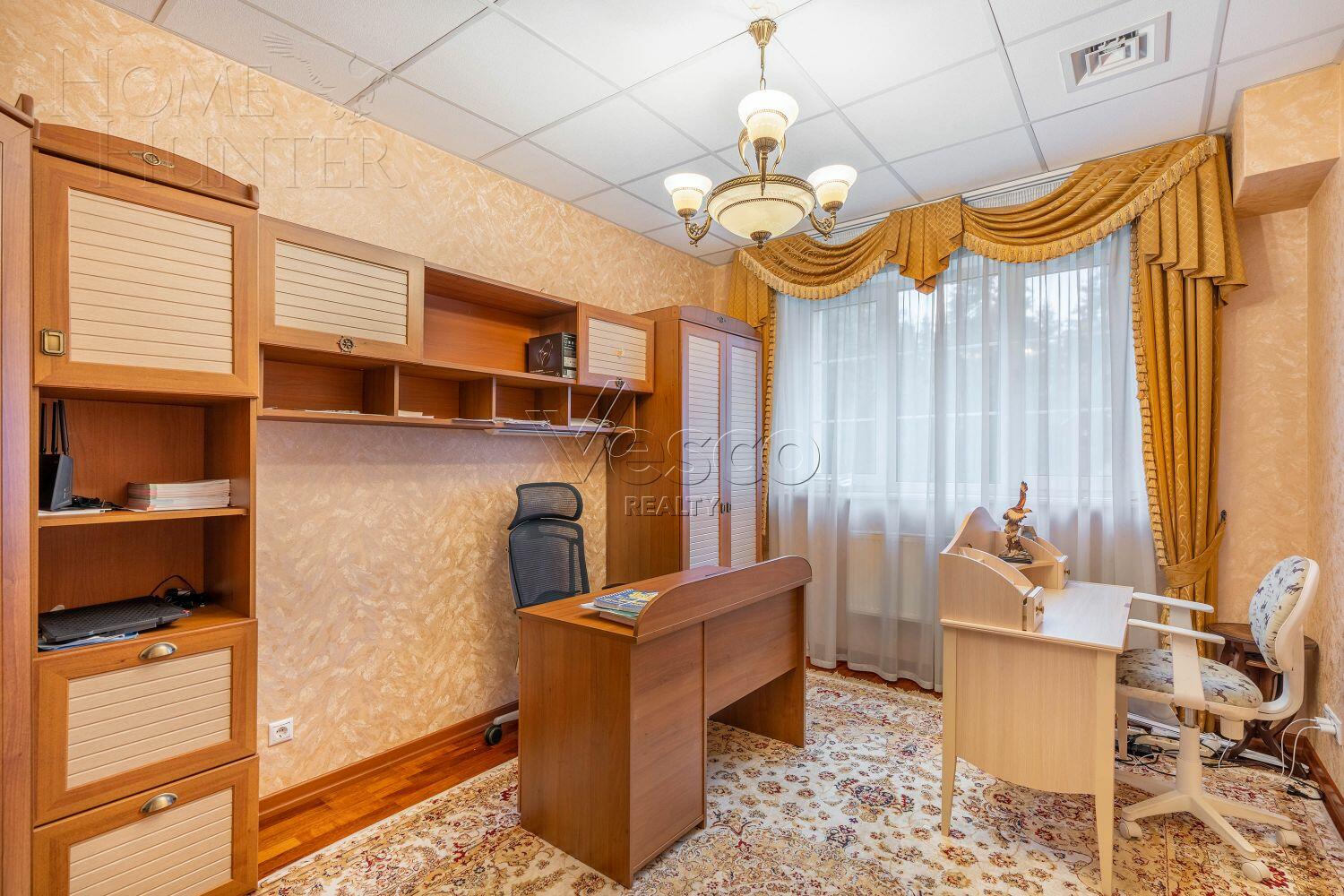 3-этажный коттедж 1 014 м² с отделкой