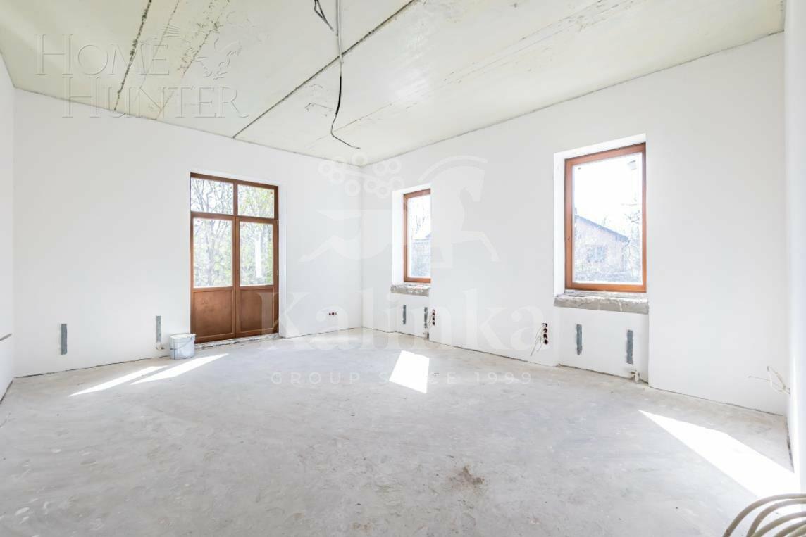 2-этажный коттедж 640 м² без отделки