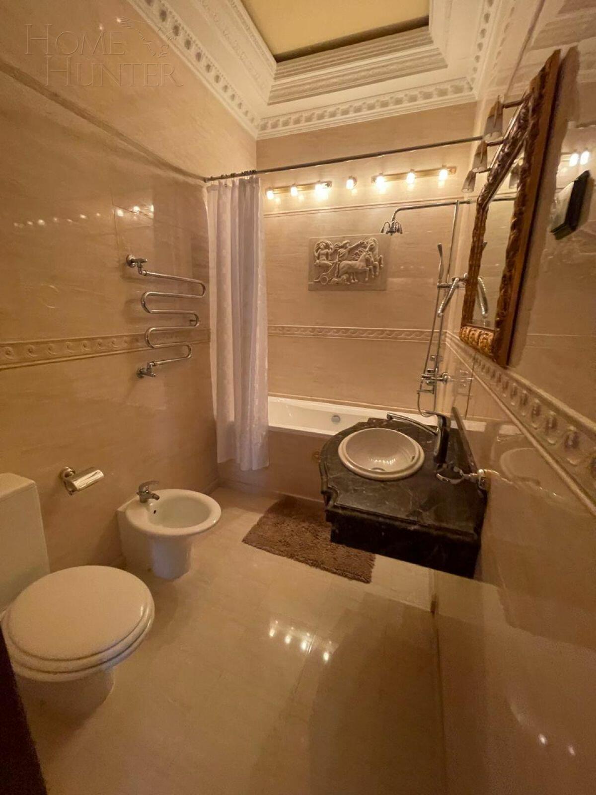 2-этажный коттедж 500 м² с отделкой