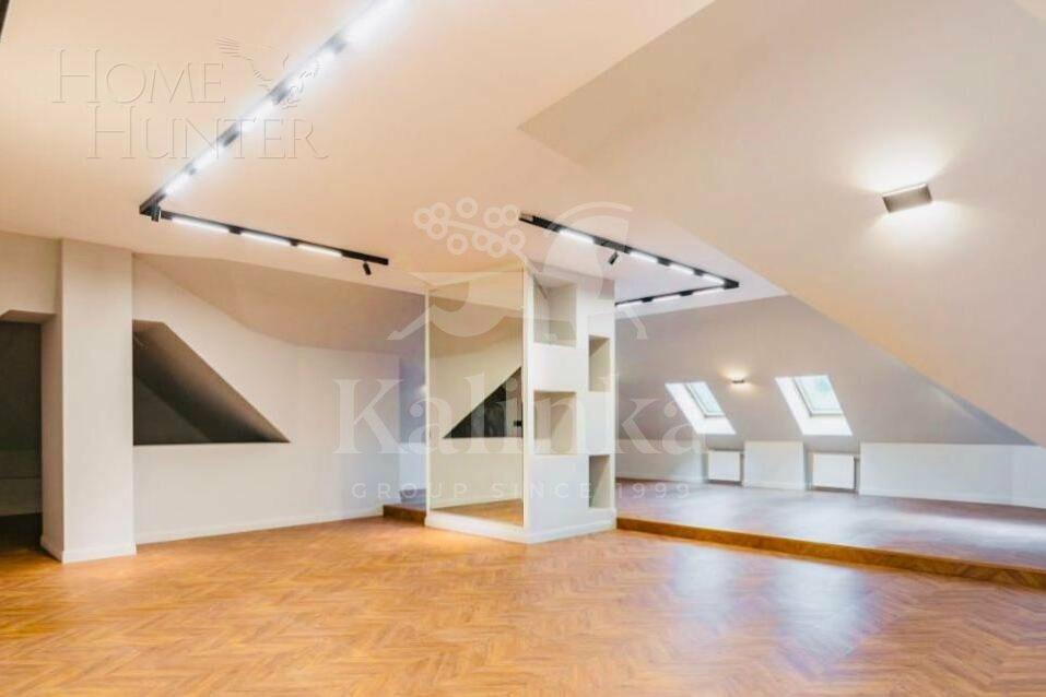 2-этажный коттедж 1 120.4 м² с отделкой