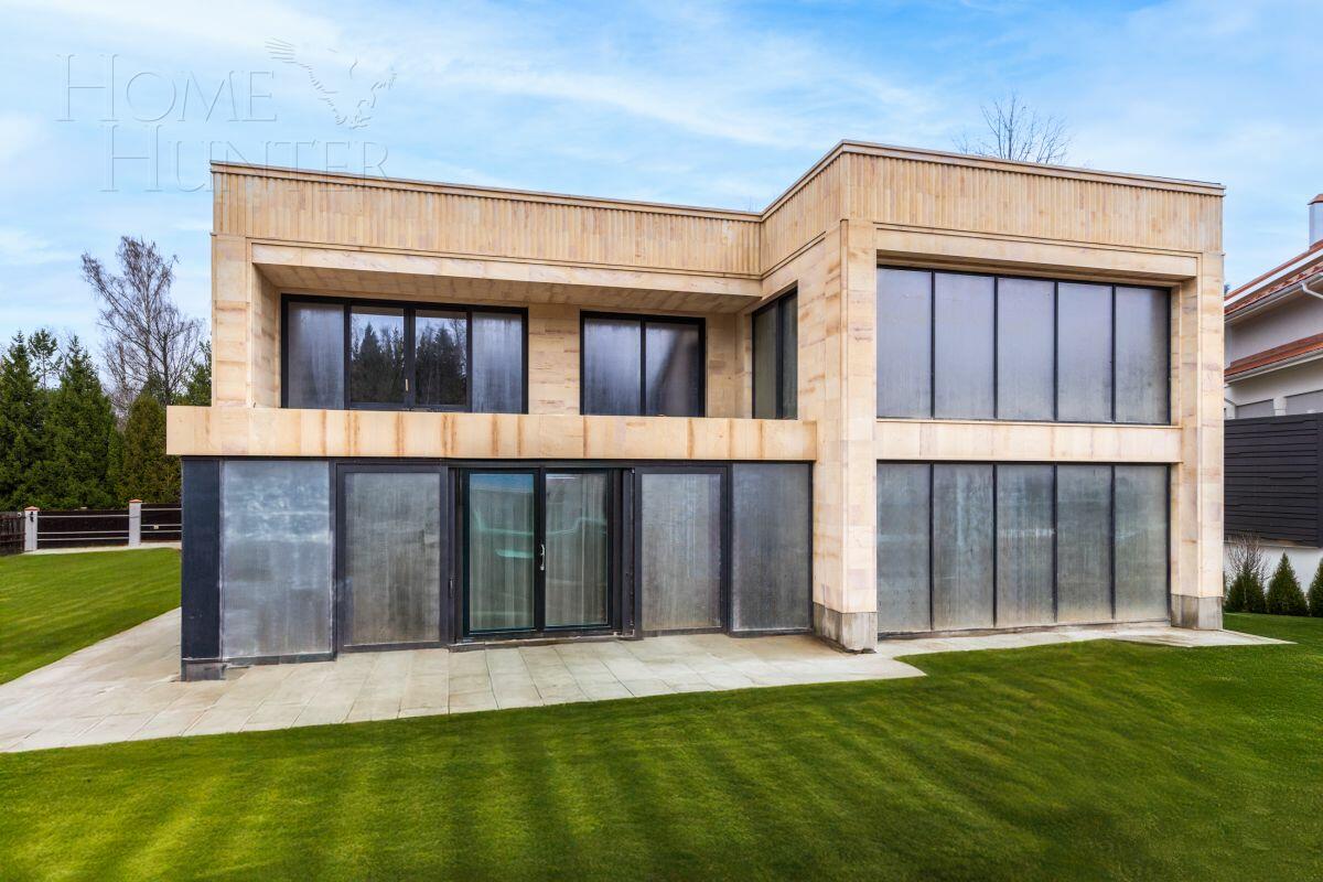 2-этажный коттедж 830 м² без отделки