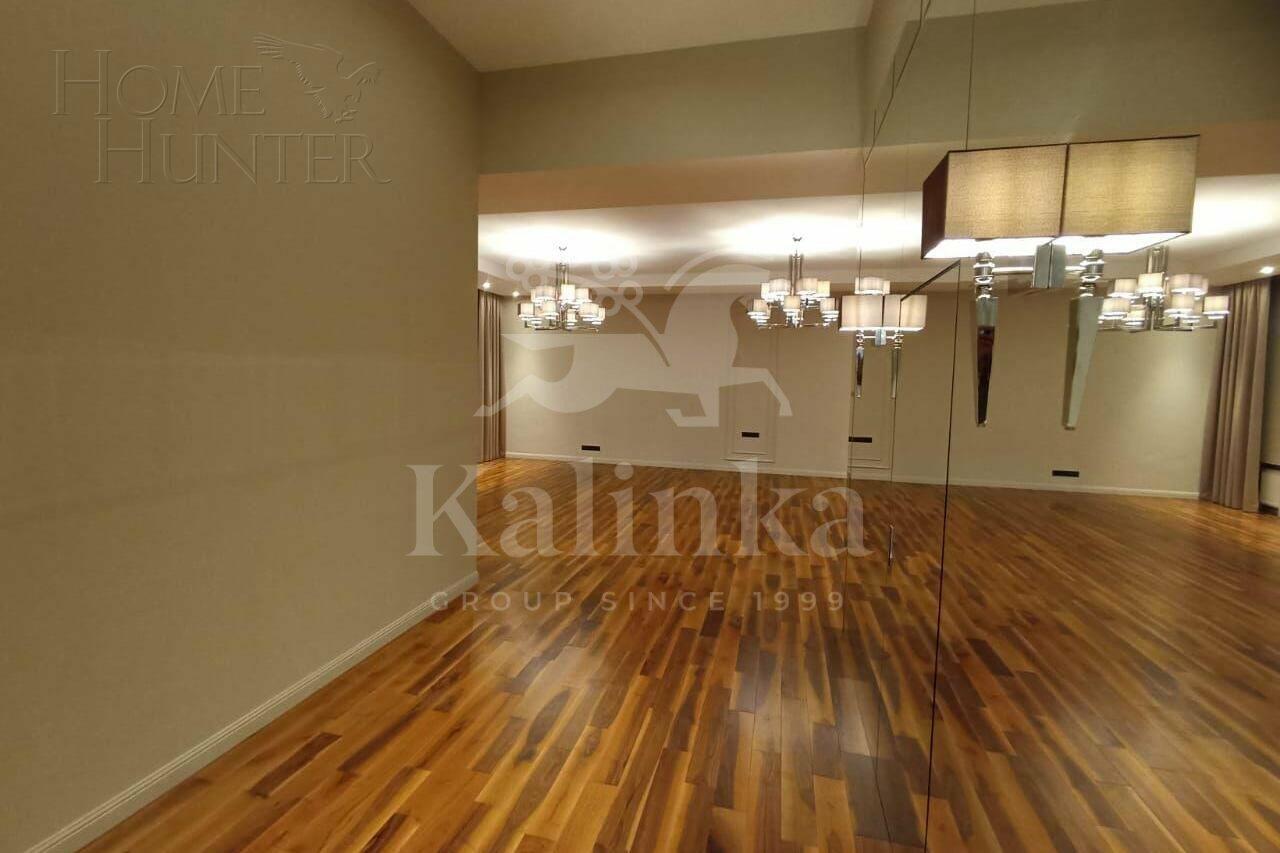 2-этажный коттедж 1 120.4 м² с отделкой