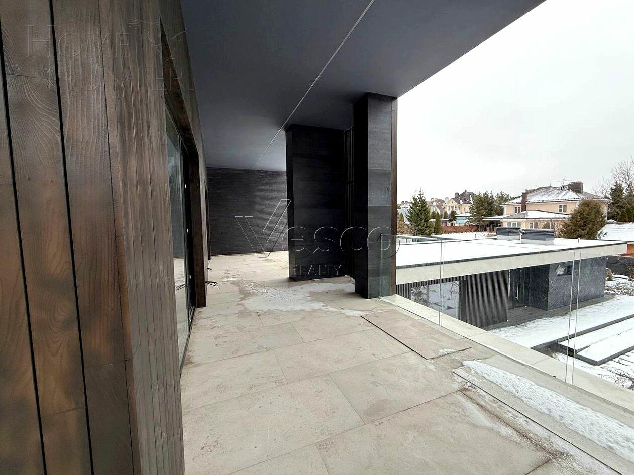 2-этажный коттедж 468.7 м² без отделки