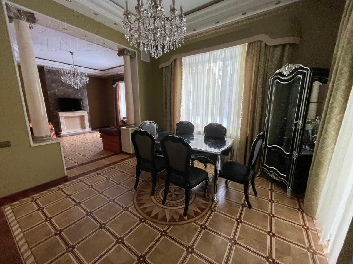 2-этажный коттедж 500 м² с отделкой