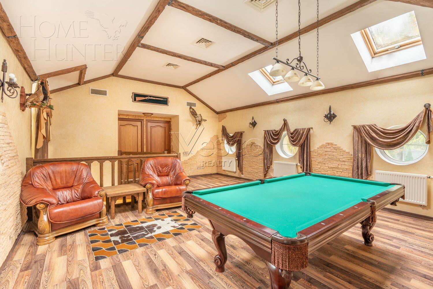 3-этажный коттедж 1 014 м² с отделкой