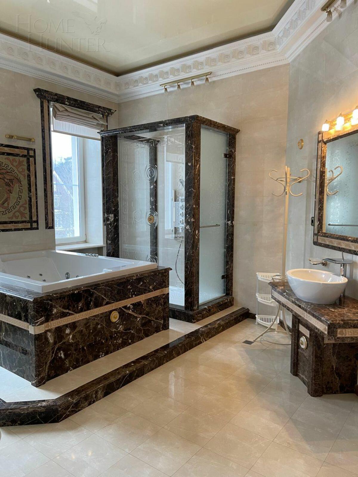 2-этажный коттедж 500 м² с отделкой