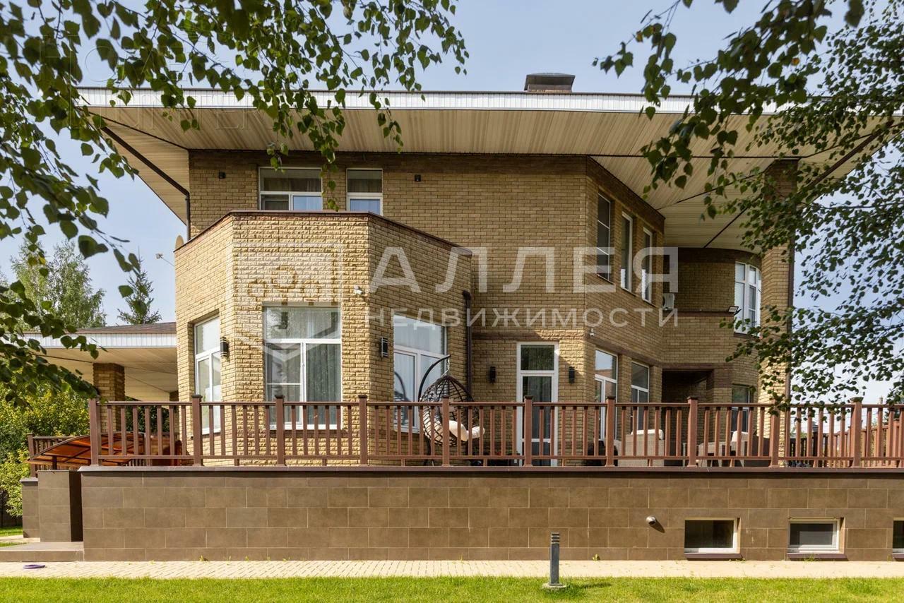 2-этажный коттедж 520 м² с отделкой