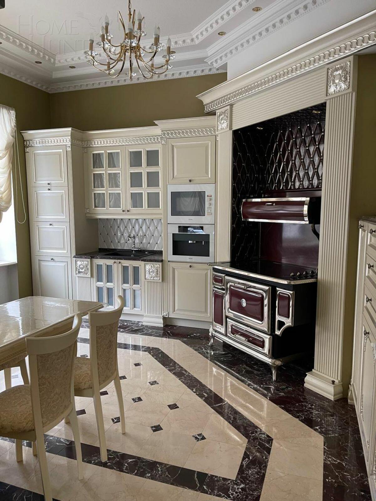 2-этажный коттедж 500 м² с отделкой