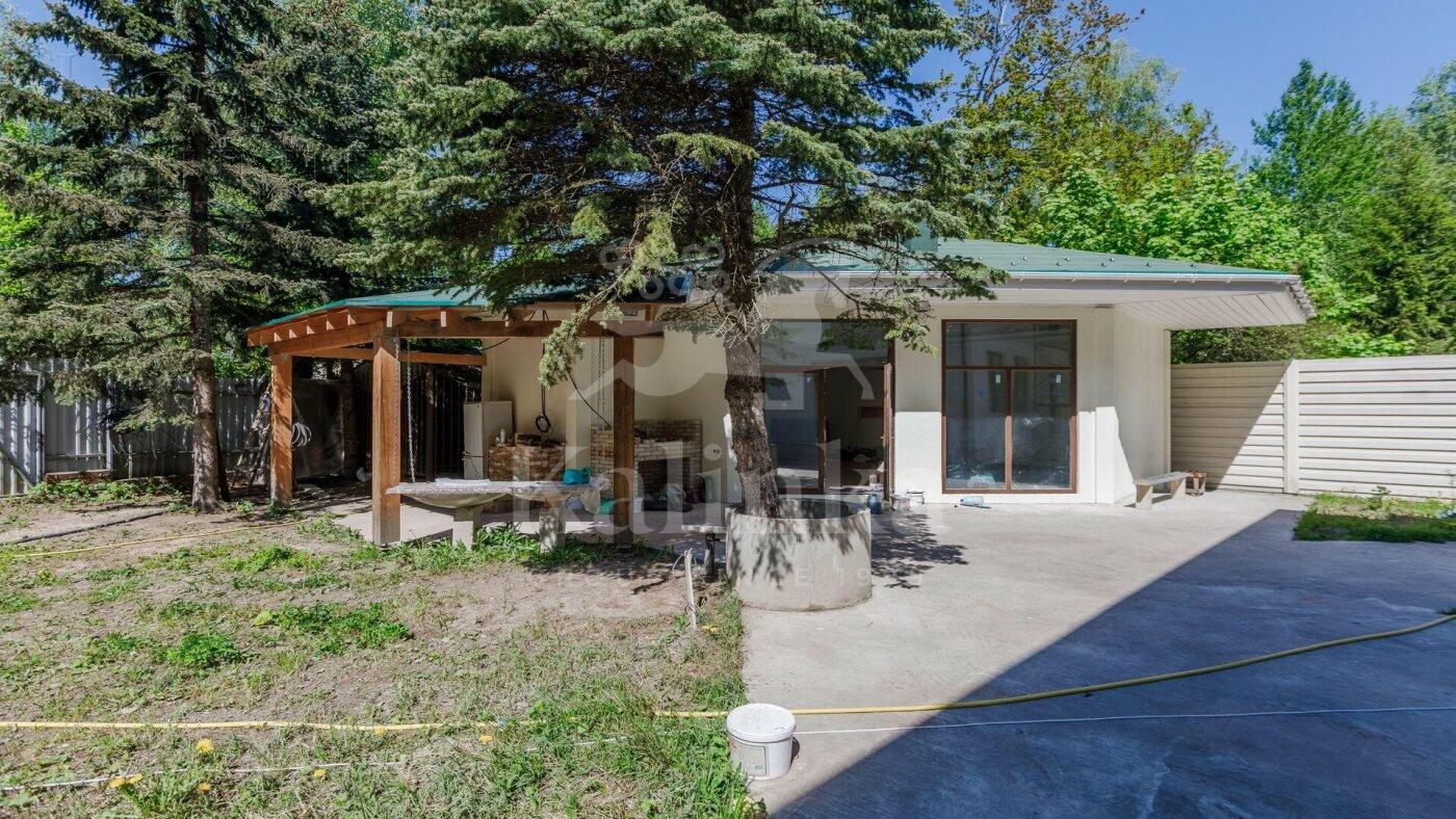 2-этажный коттедж 640 м² без отделки