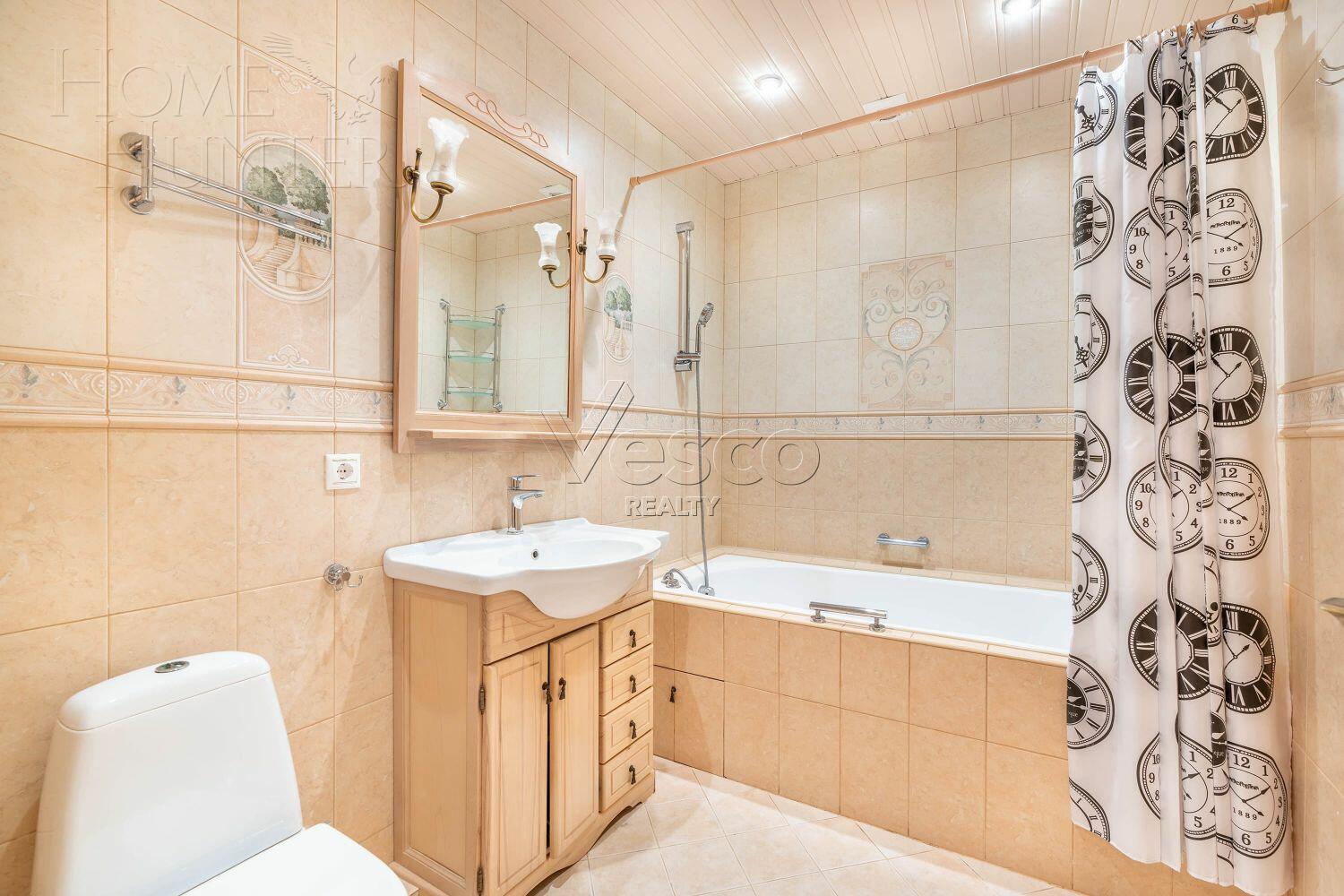 3-этажный коттедж 1 014 м² с отделкой