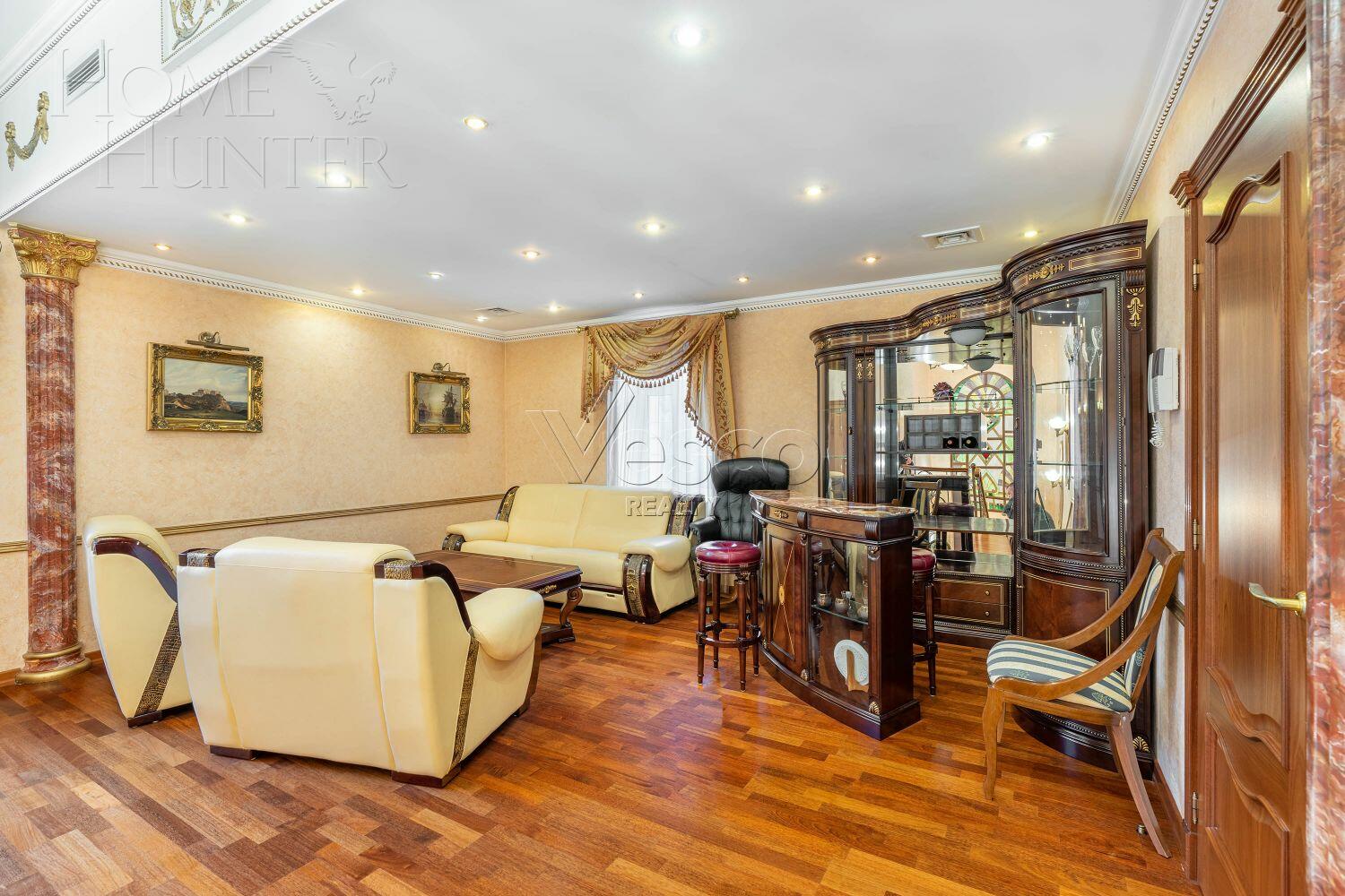 3-этажный коттедж 1 014 м² с отделкой