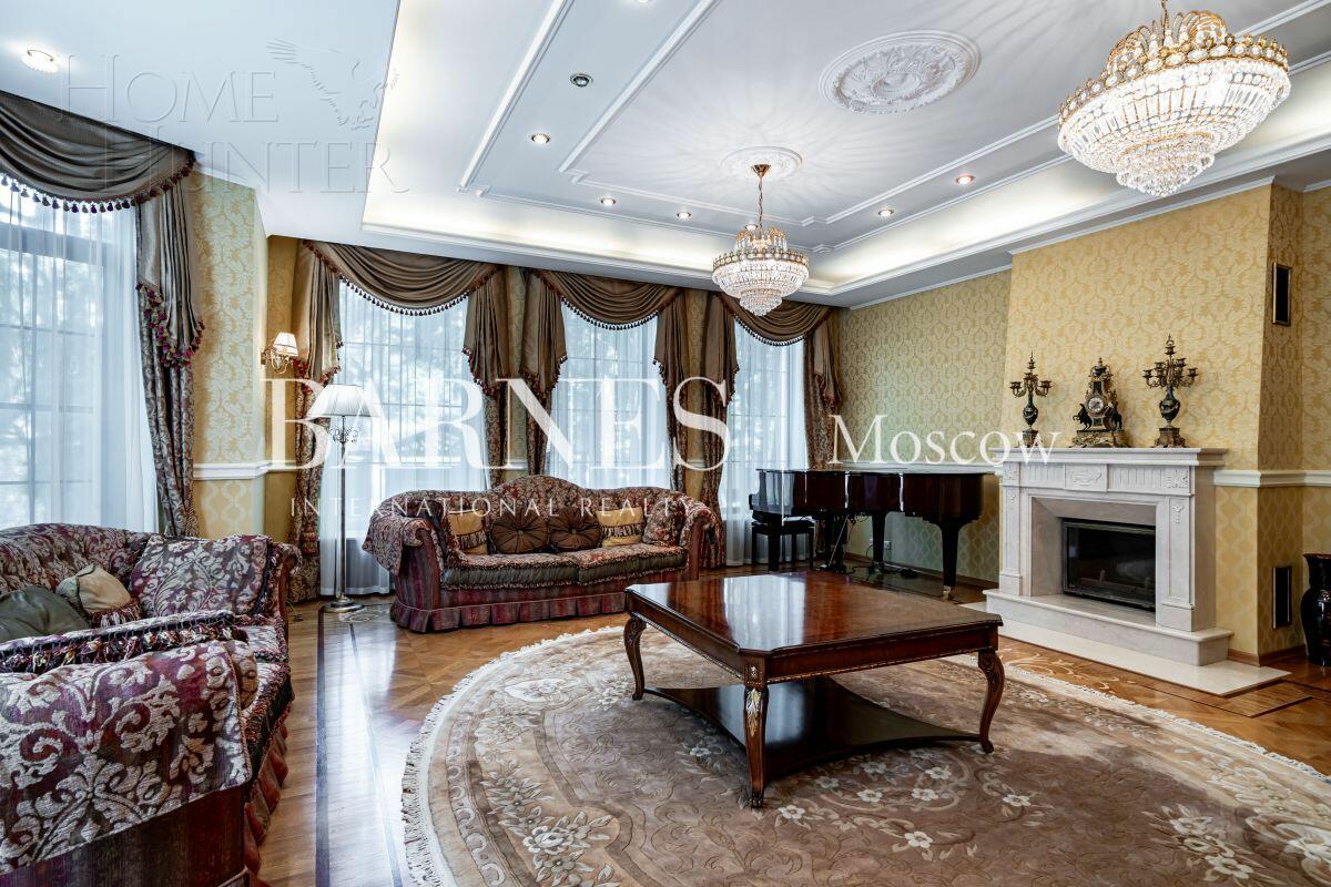 3-этажный коттедж 633 м² с отделкой