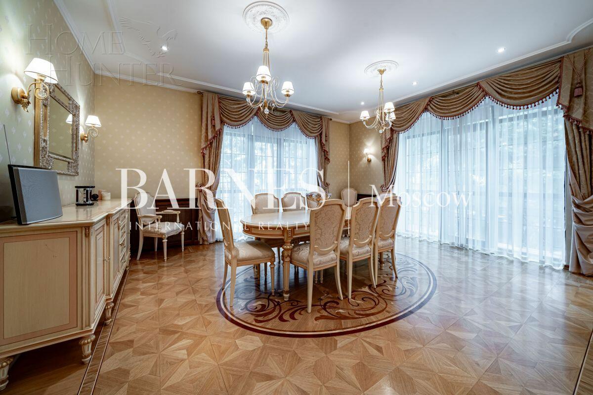 3-этажный коттедж 633 м² с отделкой