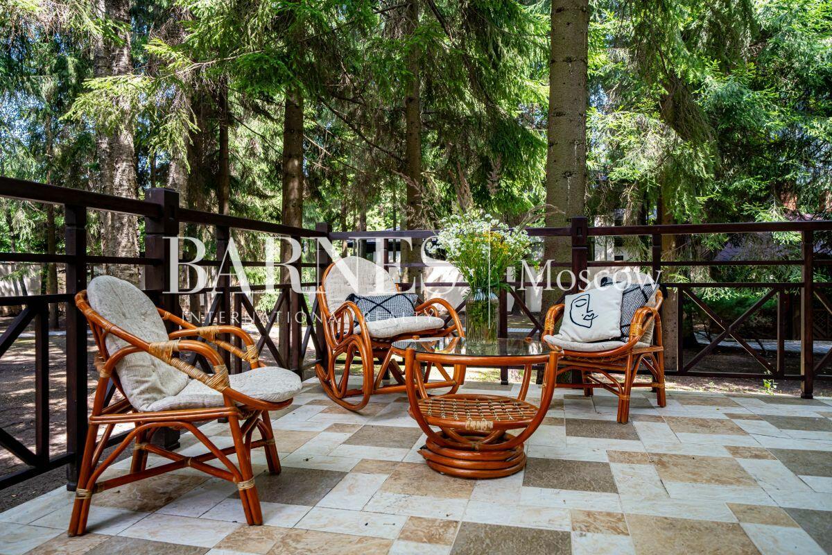 3-этажный коттедж 633 м² с отделкой