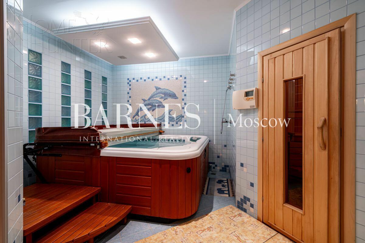 3-этажный коттедж 633 м² с отделкой