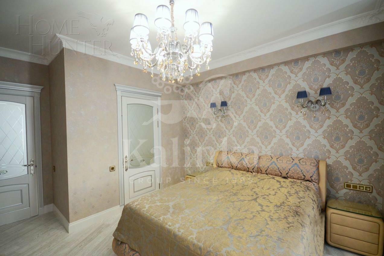 3-этажный таунхаус 375 м² с отделкой