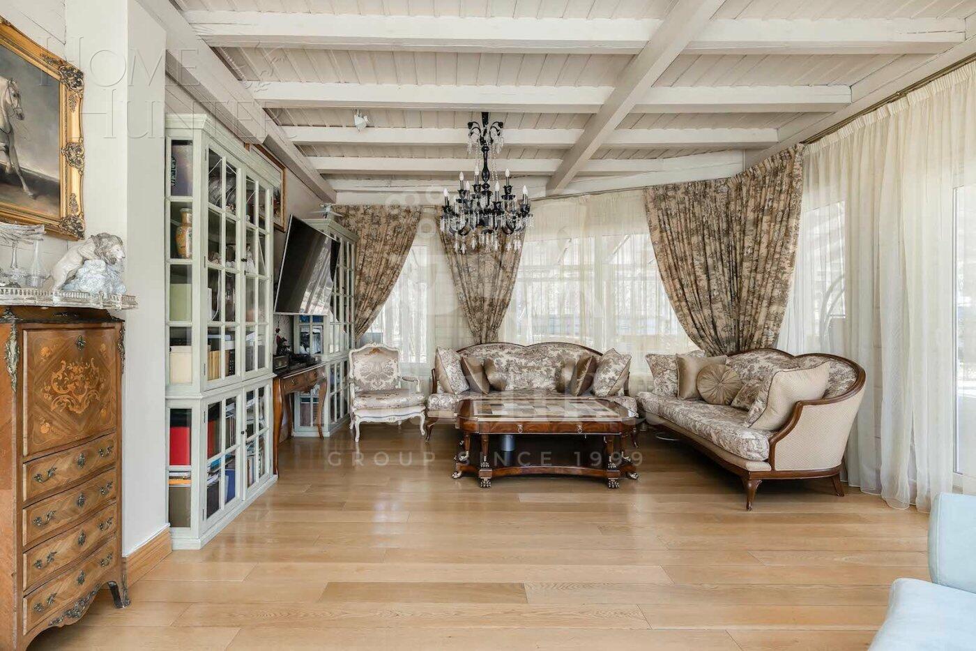 2-этажный коттедж 300 м² с отделкой