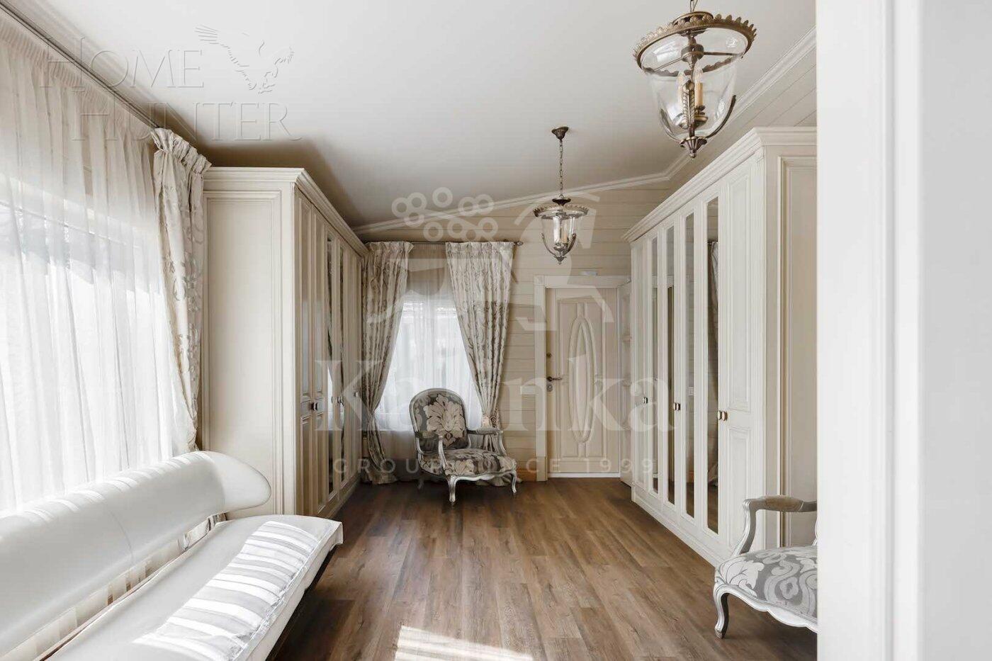 2-этажный коттедж 300 м² с отделкой