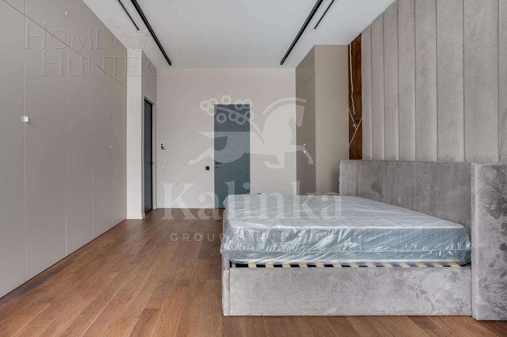 3-этажный таунхаус 945 м² с отделкой