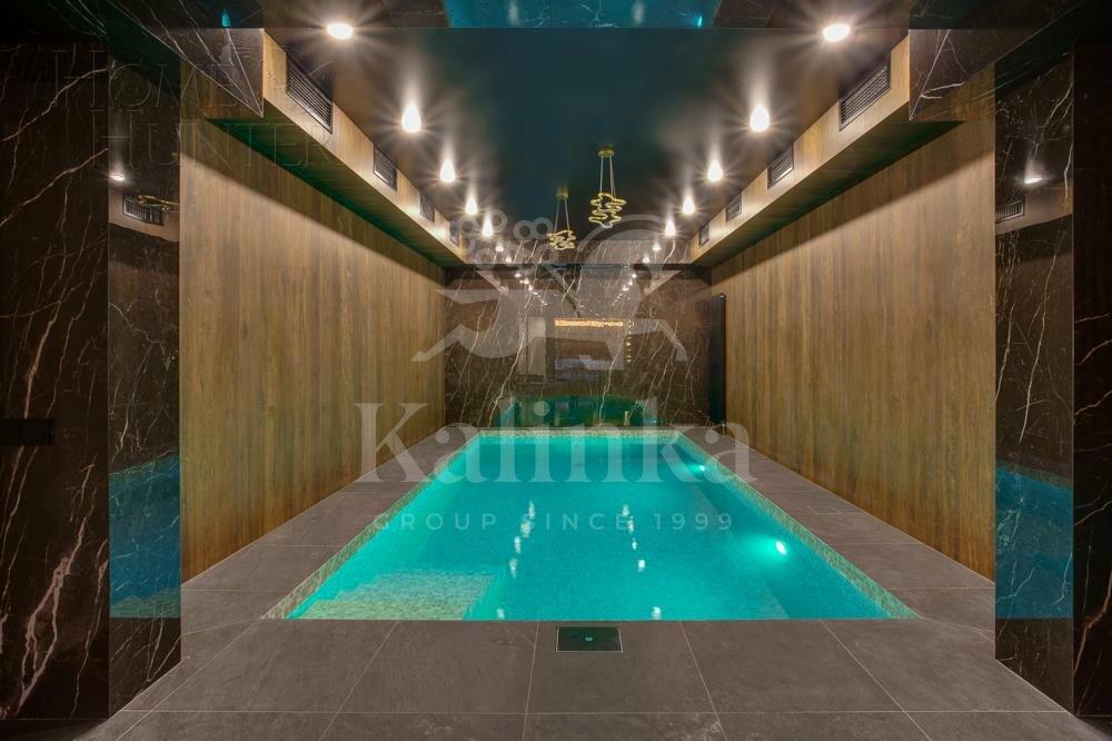 3-этажный таунхаус 945 м² с отделкой