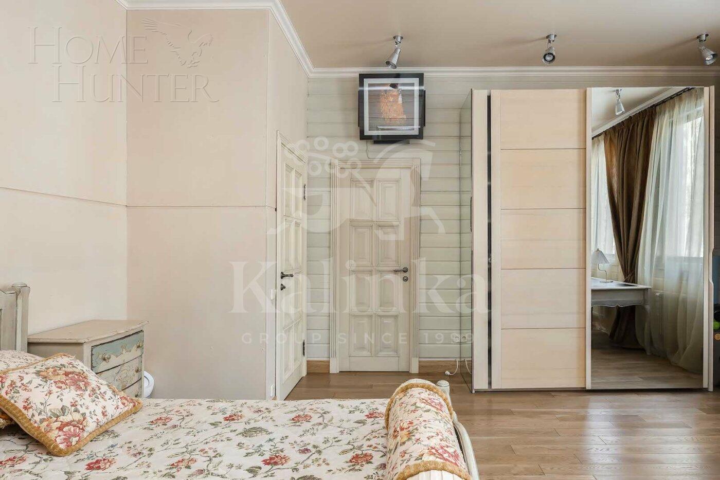 2-этажный коттедж 300 м² с отделкой