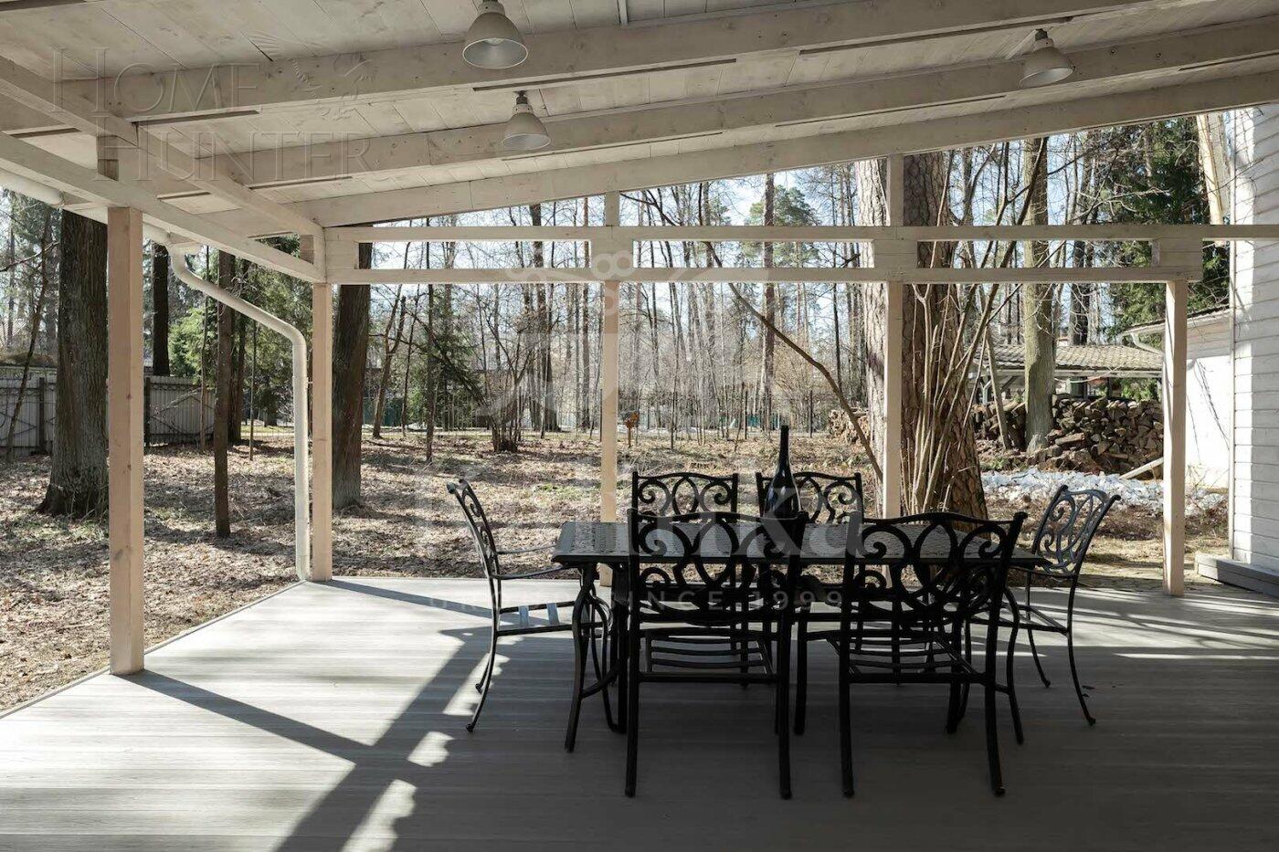 2-этажный коттедж 300 м² с отделкой