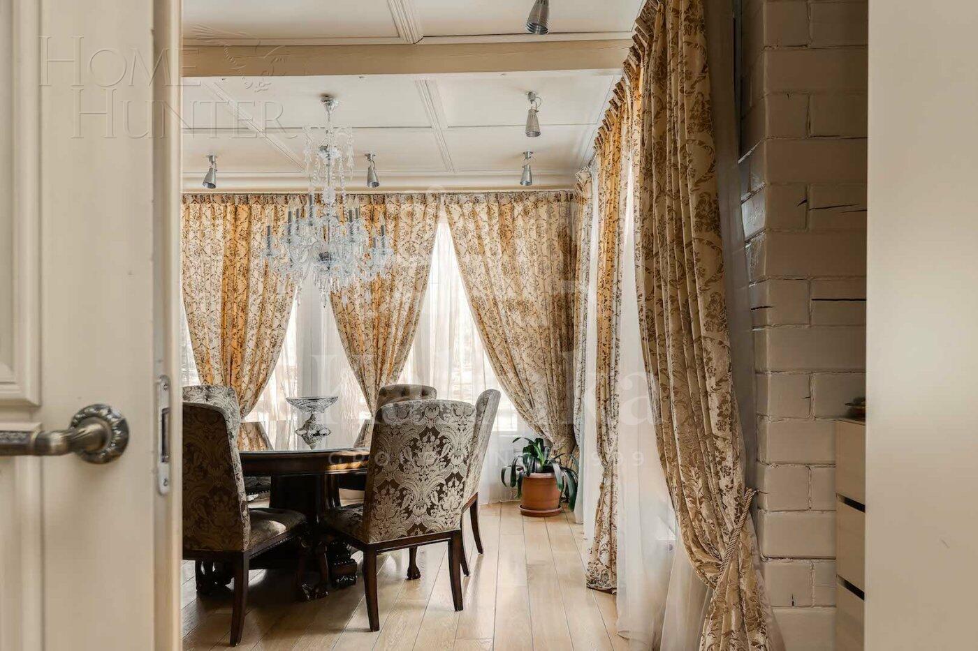 2-этажный коттедж 300 м² с отделкой