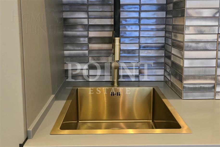 3-этажный таунхаус 250 м² с отделкой