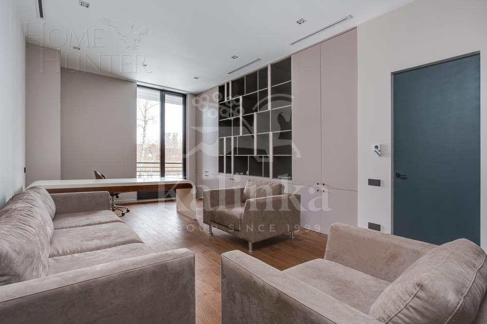 3-этажный таунхаус 945 м² с отделкой