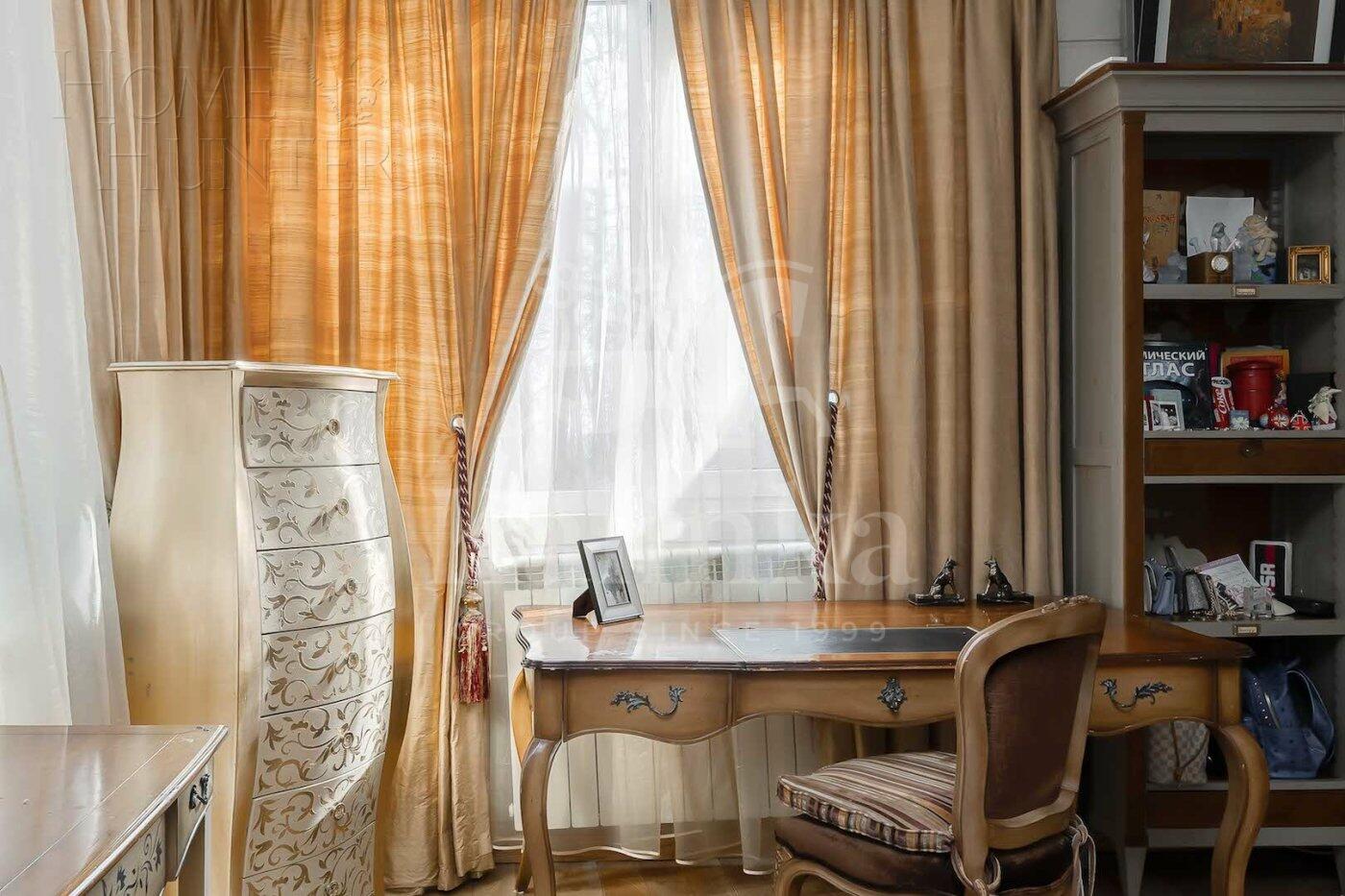 2-этажный коттедж 300 м² с отделкой