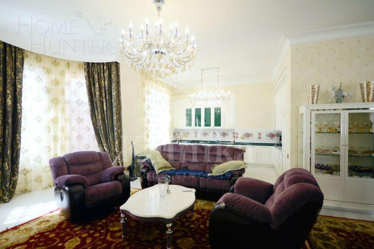 3-этажный таунхаус 375 м² с отделкой