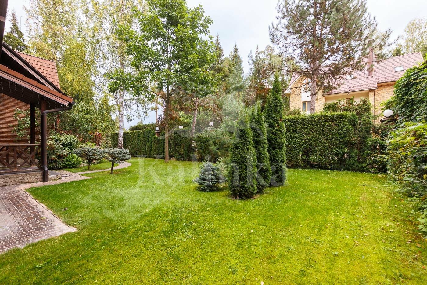 2-этажный коттедж 398.2 м² с отделкой