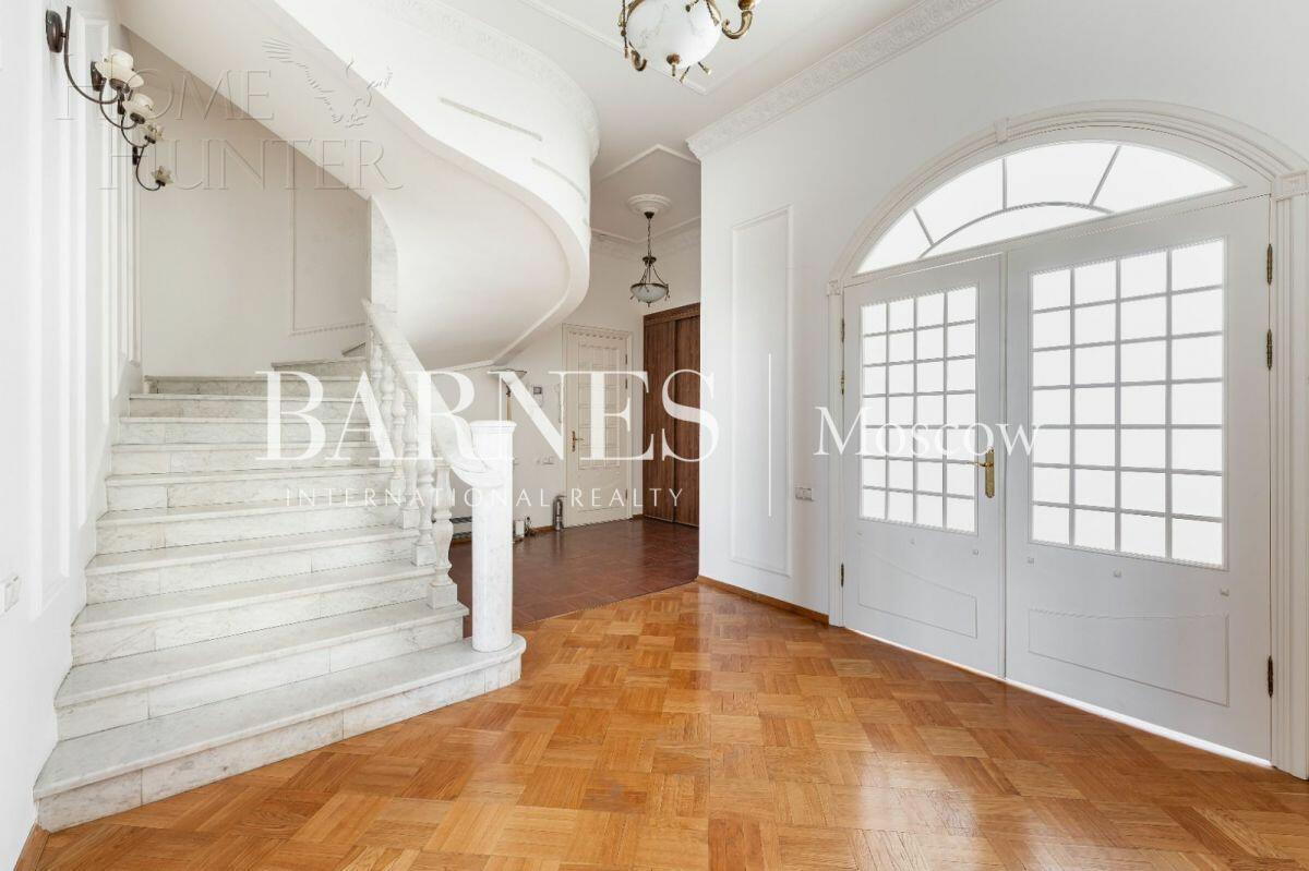 3-УРОВНЕВЫЙ ПЕНТХАУС С ОТДЕЛКОЙ 379 М² НА 7 ЭТАЖЕ