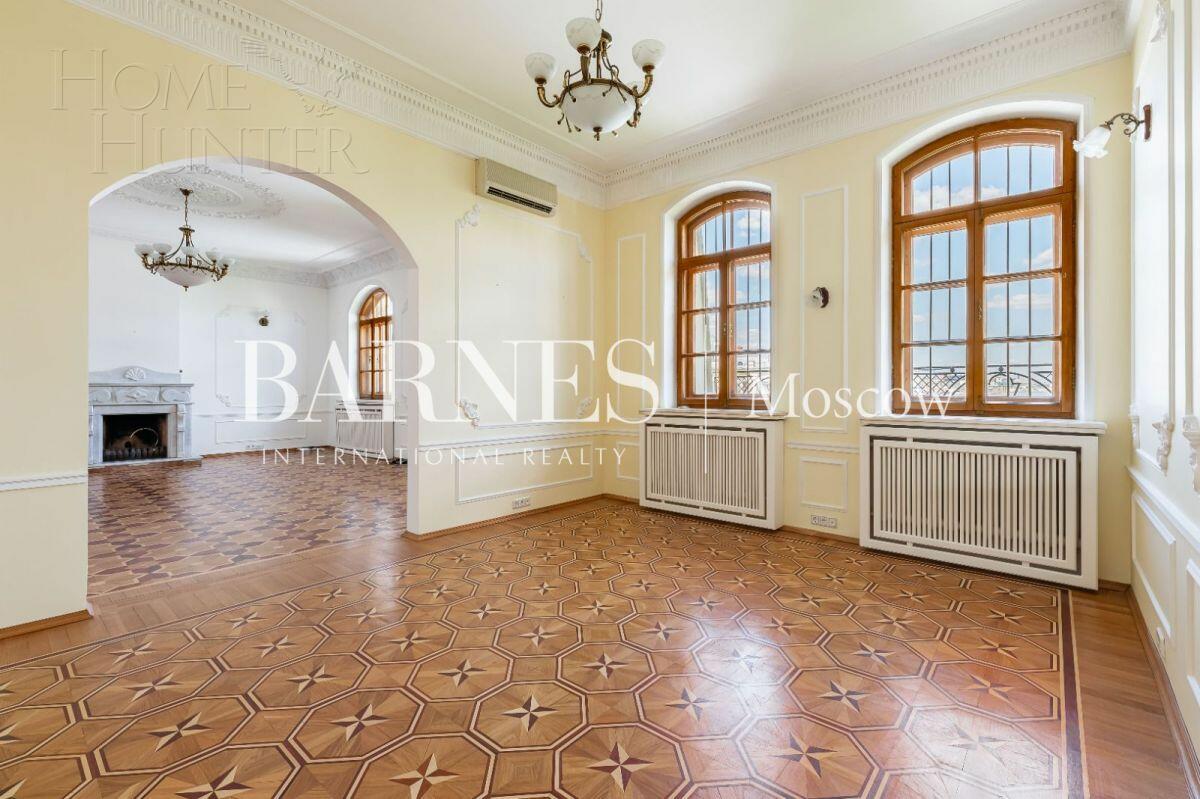 3-УРОВНЕВЫЙ ПЕНТХАУС С ОТДЕЛКОЙ 379 М² НА 7 ЭТАЖЕ