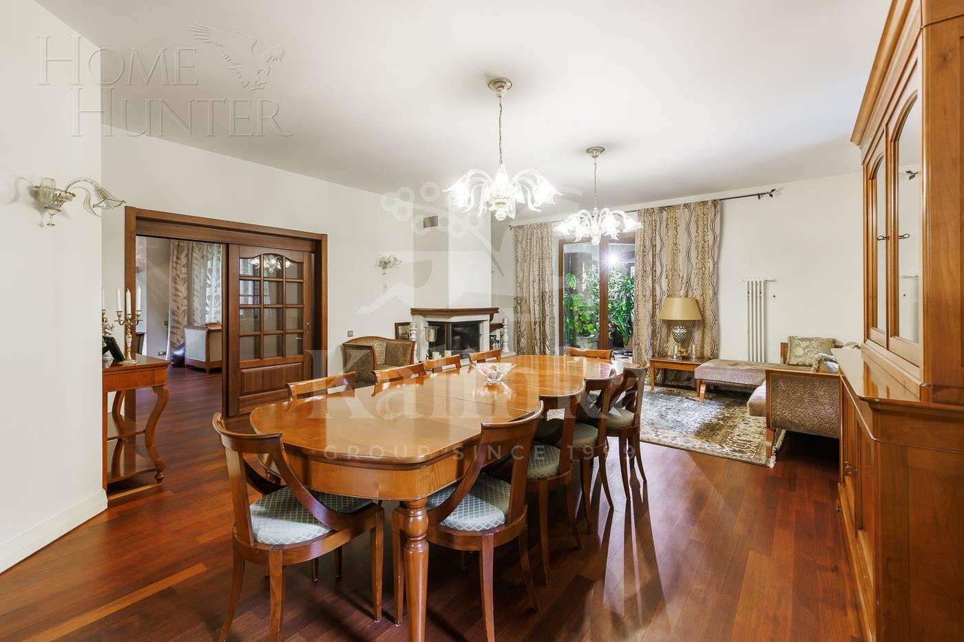 2-этажный коттедж 398.2 м² с отделкой