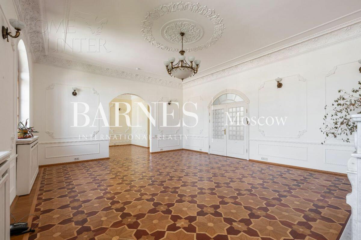 3-УРОВНЕВЫЙ ПЕНТХАУС С ОТДЕЛКОЙ 379 М² НА 7 ЭТАЖЕ